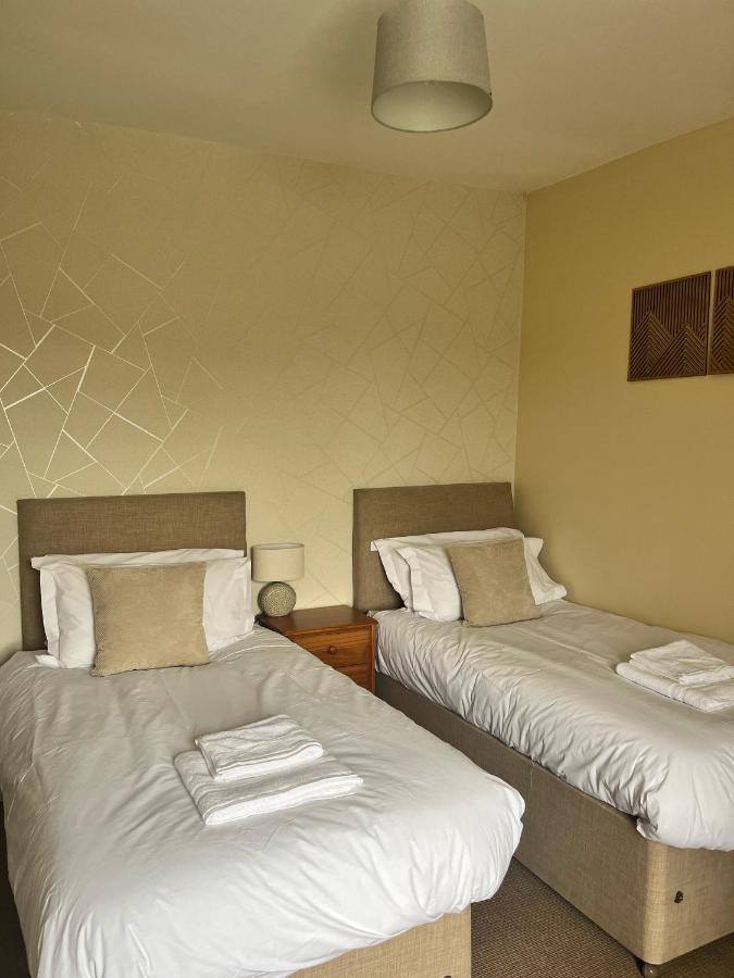 The Lion Hotel Llansantffraid-ym-Mechain Экстерьер фото